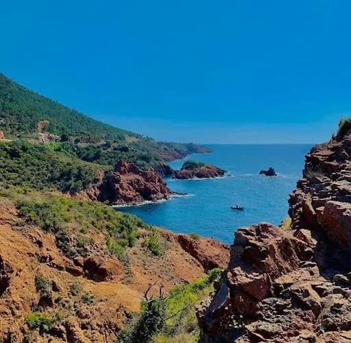 Vue Exceptionnelle - 4 Pers. Jardin Clim Parking *